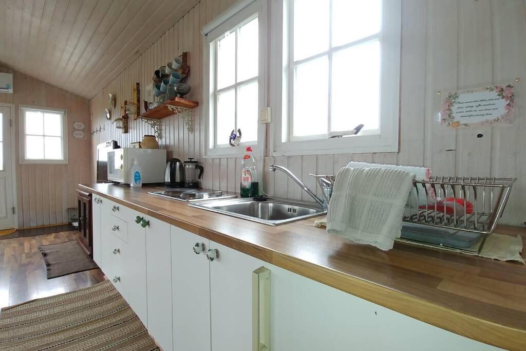Cosy Cottage-Alfabakki-With Hot Tub Stori-Bakki Kültér fotó